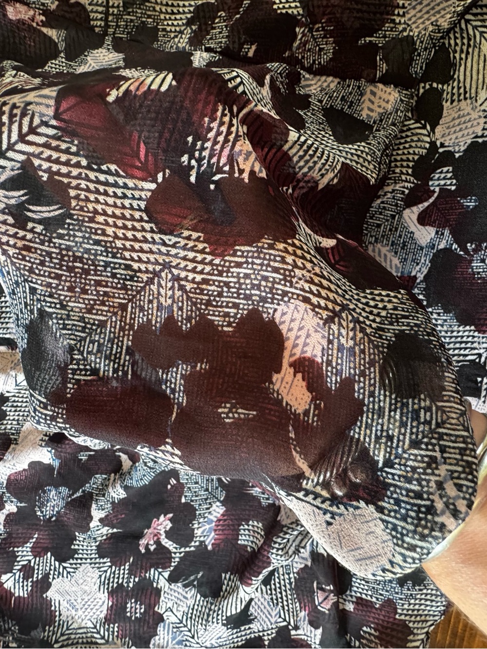 Cabi M sheer top - Picture 9 of 9
